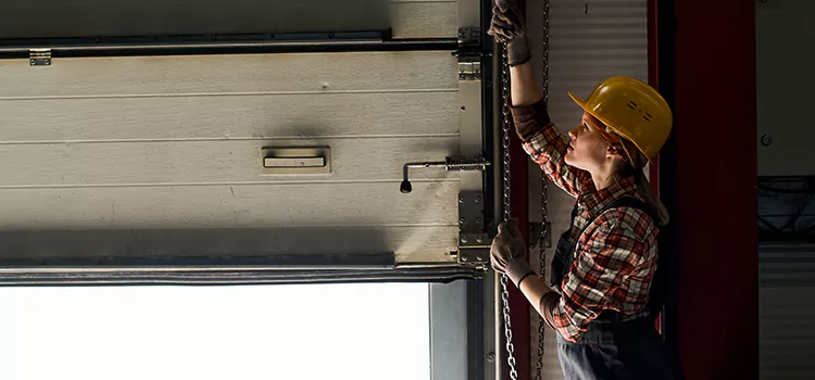 Addressing Common Garage Door Stoppage Issues in Manhattan, NY